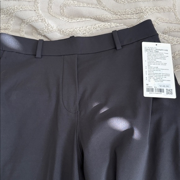 Lululemon Daydrift Straight Leg Trouser in Black - Picture 3 of 5